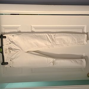 Free People skinny jeans. Size 25. White.